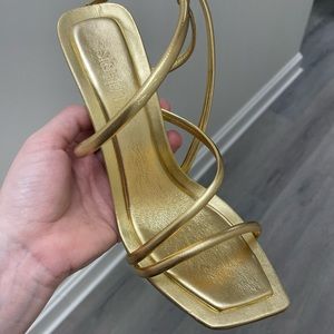 Schultz Lovi High Heel Sandals in Gold - size 8B